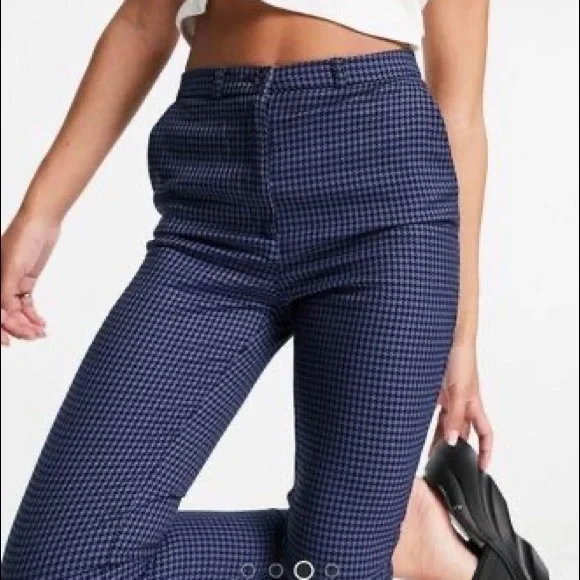 Pants - Picture 3 of 4